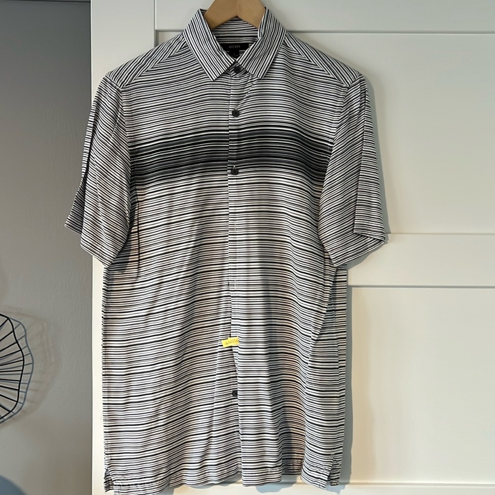 Alfani men’s lightweight shirt